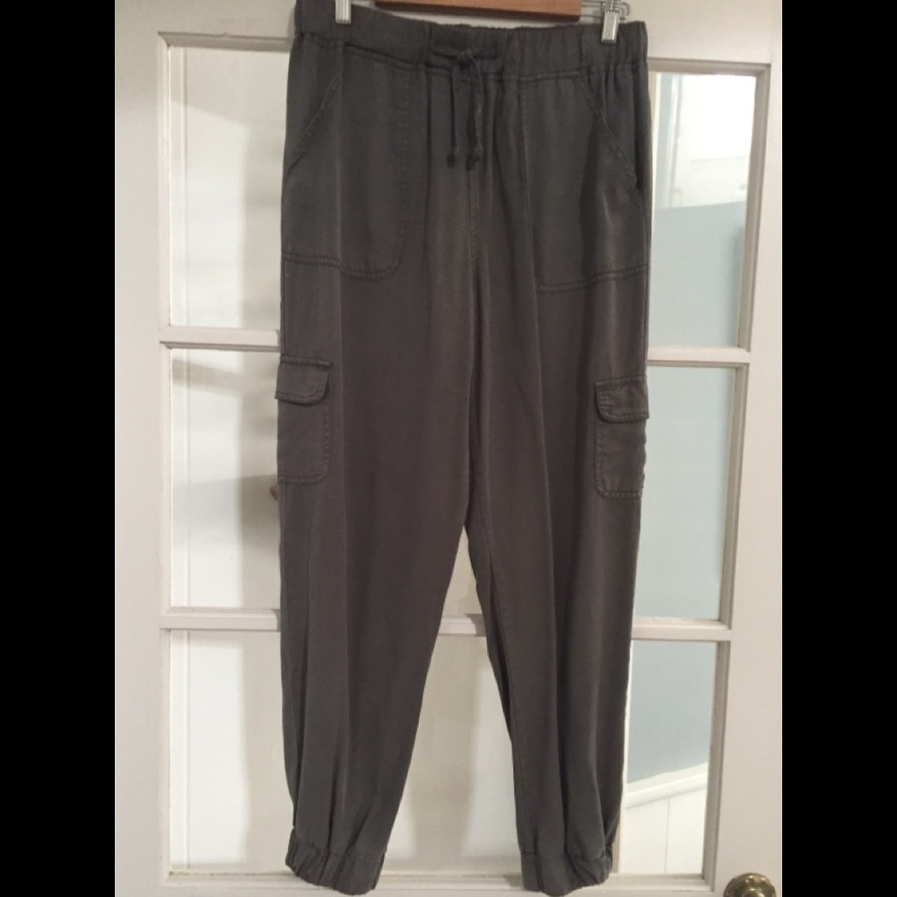 Olive cargo pant, L